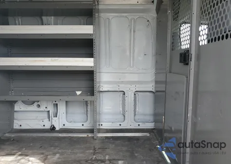 2019 Ford Transit T-250 z USA, uszkodzony, nr VIN 1FTYR2CM0KKA36233